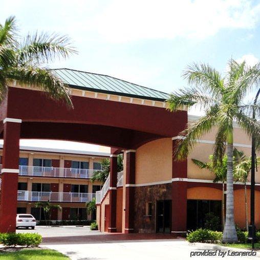 Plantation Inn Hotel&Lounge Exterior foto